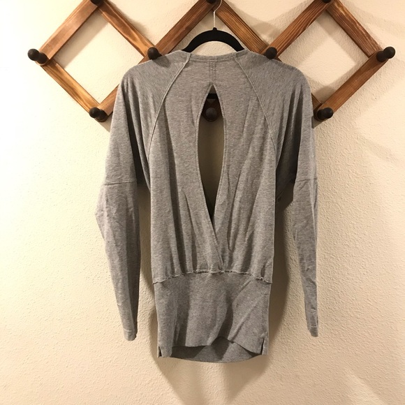 Free People | Beach grey pullover - Picture 4 of 7